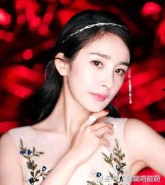 头上戴发箍的明星